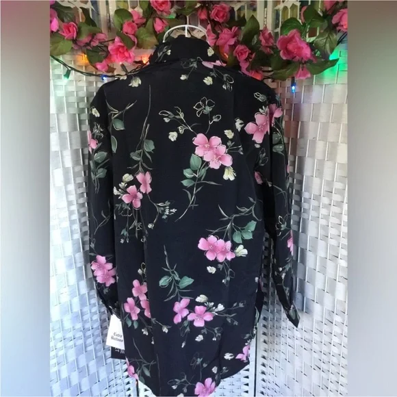 Vtg Maggie Sweet Black & Pink Floral Long Sleeve Blouse Vintage Button d… - Picture 3 of 9